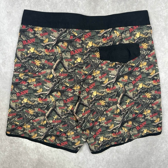 RAW Forest Camo Board Shorts Medium Rolling Papers 98 Special - Picture 2 of 6